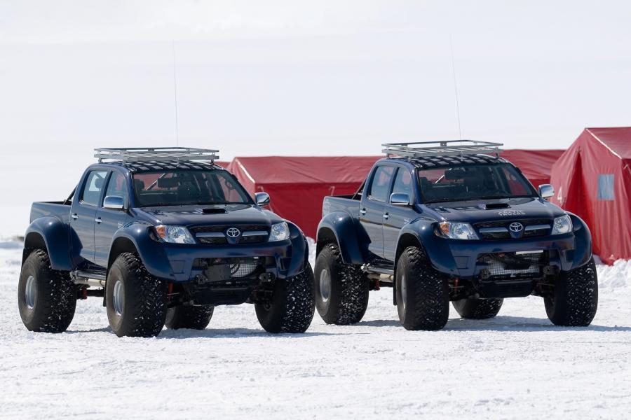  Arctic Trucks Toyota Hilux AT44 TAC 2009 года  (фото 9 из 9)